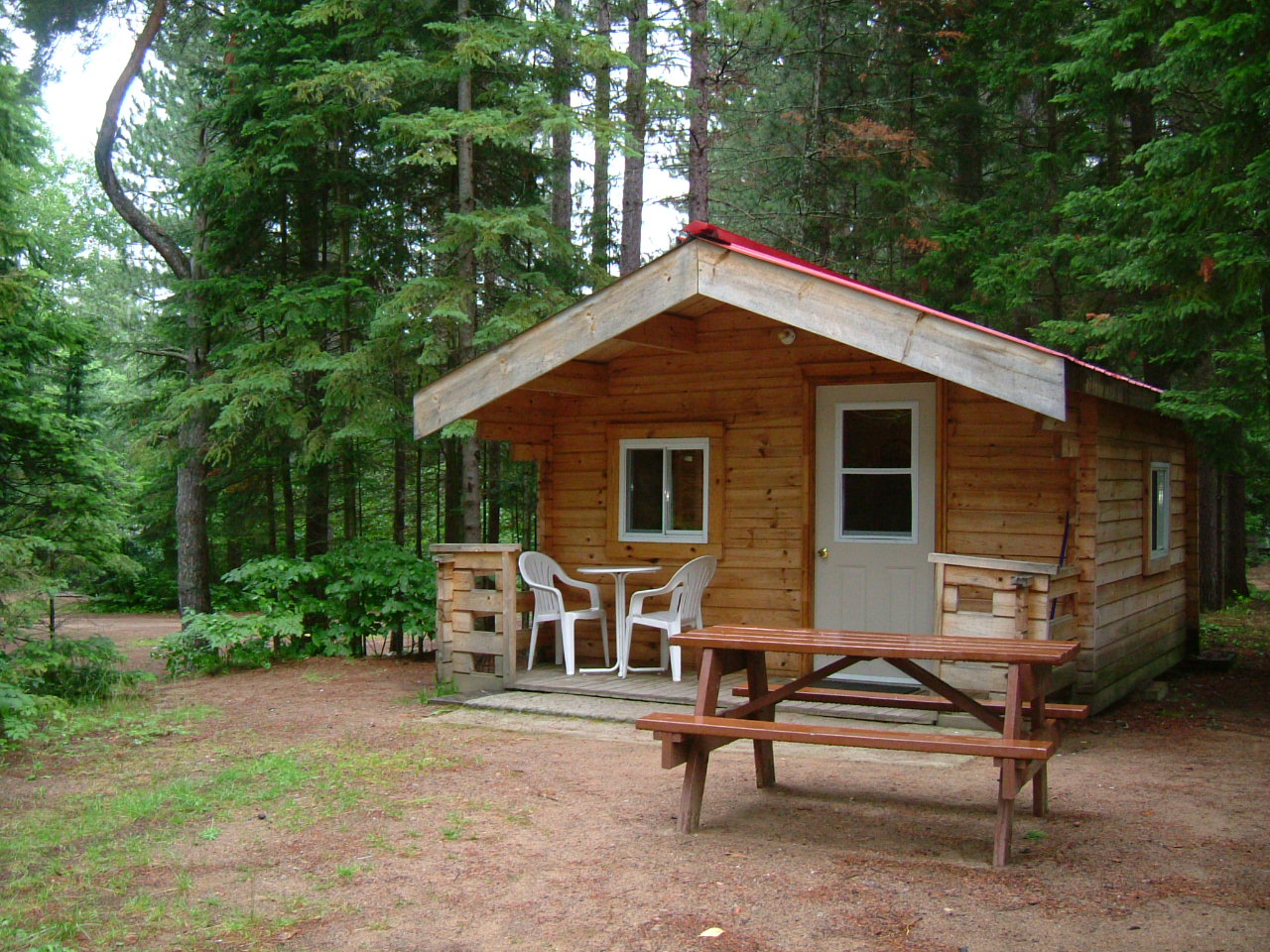 Rustic Cabin Rental in Muskoka, Near Algonquin Park